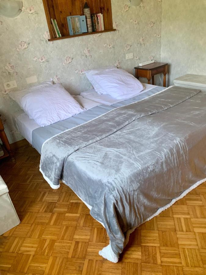 Germolles-sur-Grosne Dormez Dans La Chambre Du Meunier ! מראה חיצוני תמונה